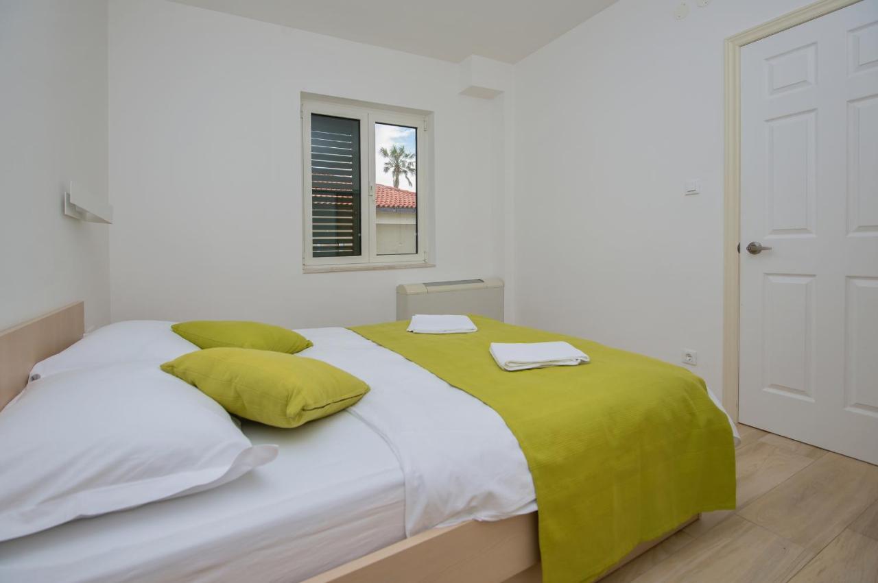 Apartments Beach Makarska Bagian luar foto