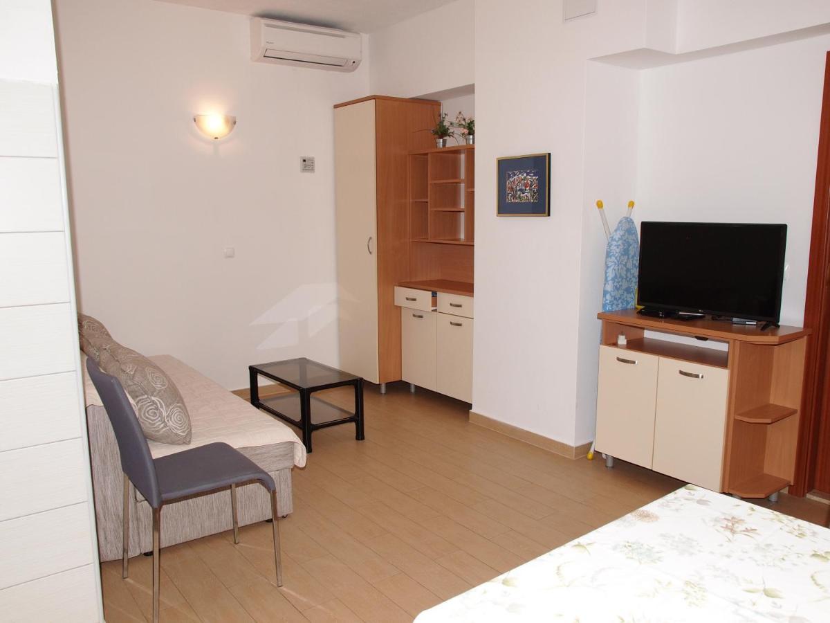 Apartments Beach Makarska Bagian luar foto