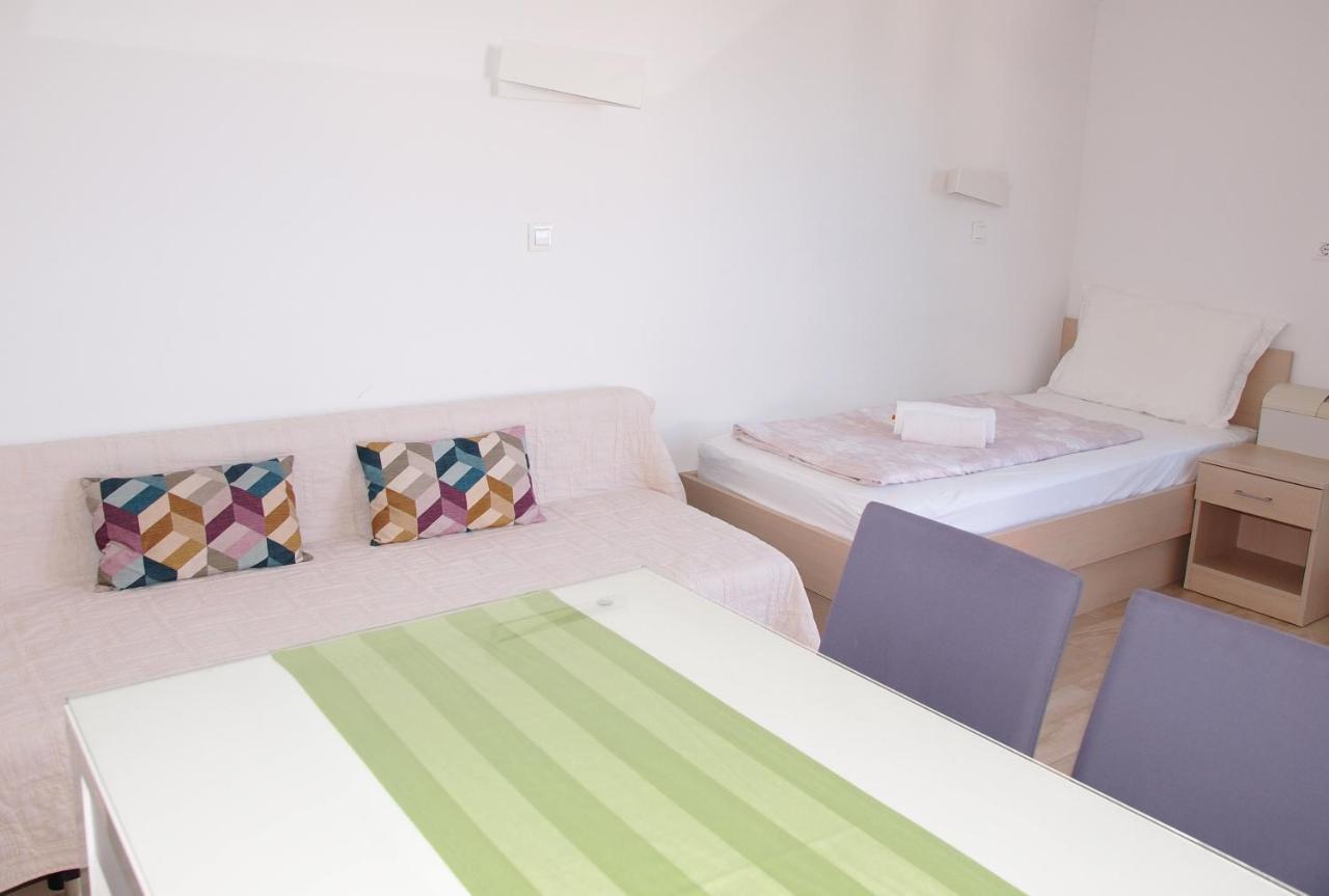 Apartments Beach Makarska Bagian luar foto