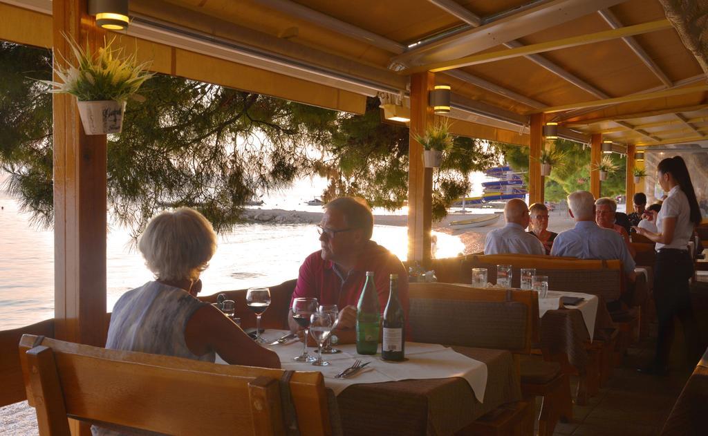 Apartments Beach Makarska Bagian luar foto