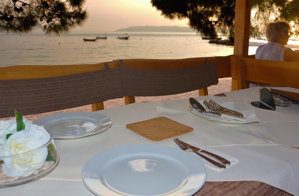 Apartments Beach Makarska Bagian luar foto