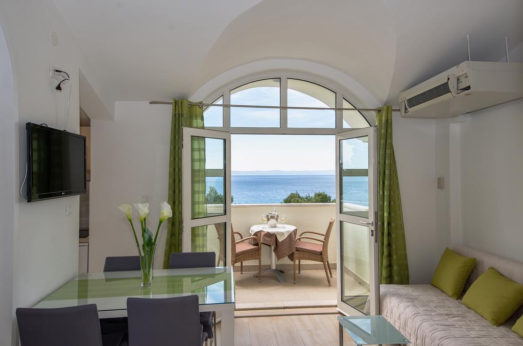 Apartments Beach Makarska Bagian luar foto